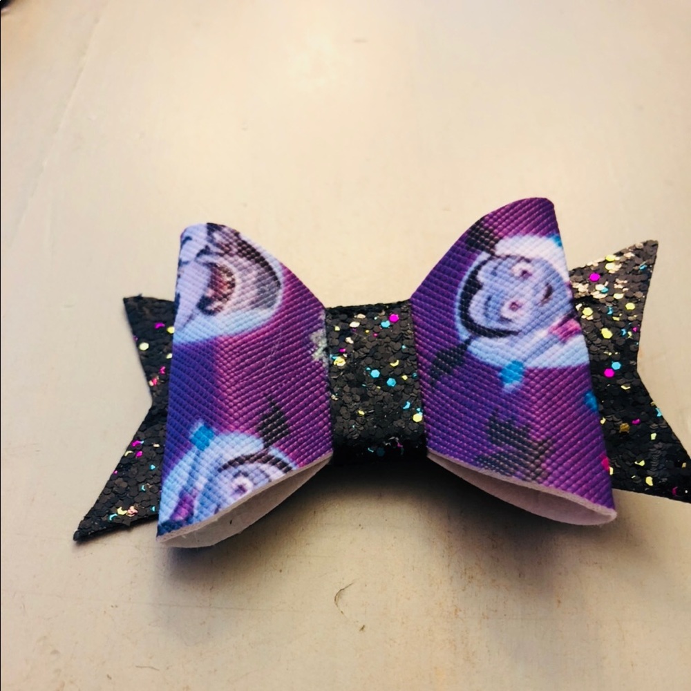 🎀Vampirina Hairbow🎀 2 for $9 - Picture 3 of 3